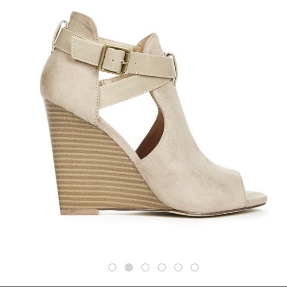 2/$15 JustFab Wedges - River - Picture 2 of 6